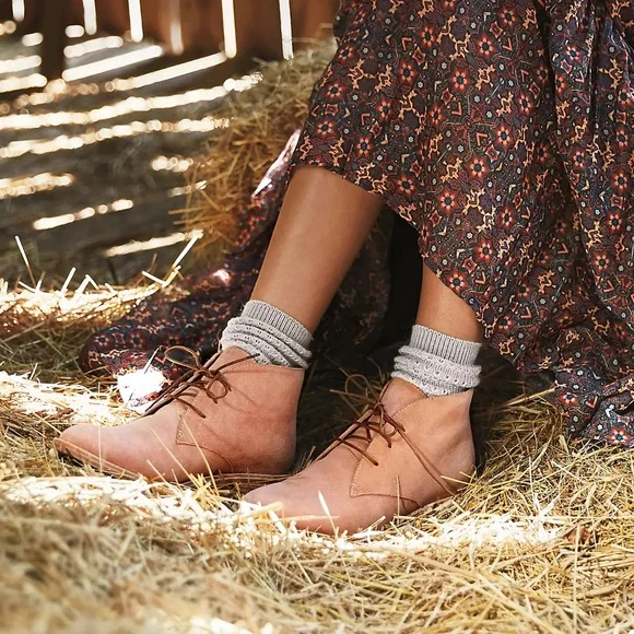 Anthropologie Huma Blanco Manuela Peach Suede Lace-Up Booties 10 - Picture 9 of 9